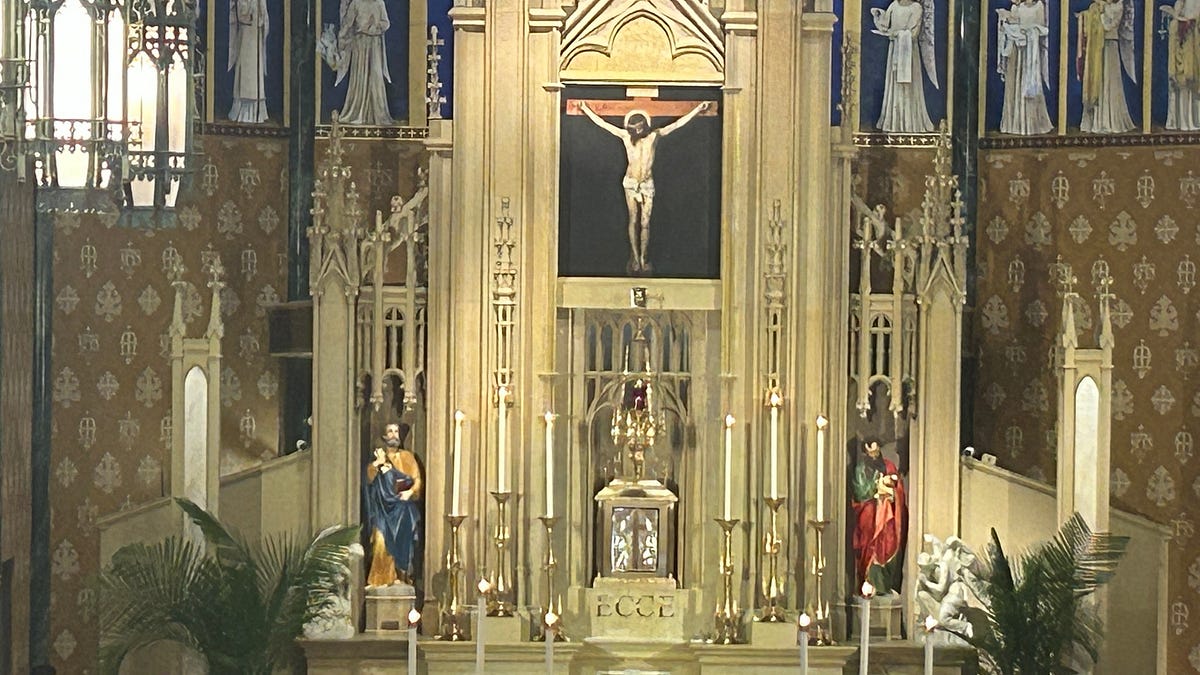 Bonnici lyfter Sheen som förebild för eukaristisk mission