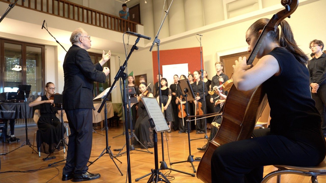 Mozarts violiner spelade i Vatikanens radiohus
